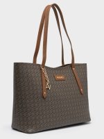 Jante Brown - Image 6