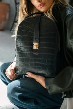 Domino Black - Image 6